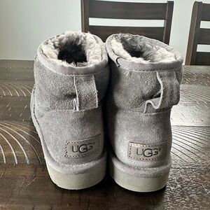 UGG Classic Mini Boot